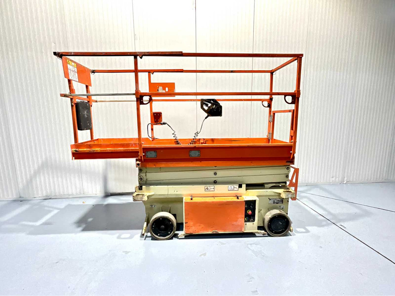 JLG -6RS - AERIAL WORK PLATFORM, 2015, 7.8M, 279 HOURS, SCISSOR LIFT - Lift: bild 2 JLG -6RS - AERIAL WORK PLATFORM, 2015, 7.8M, 279 HOURS, SCISSOR LIFT - Lift: bild 2
