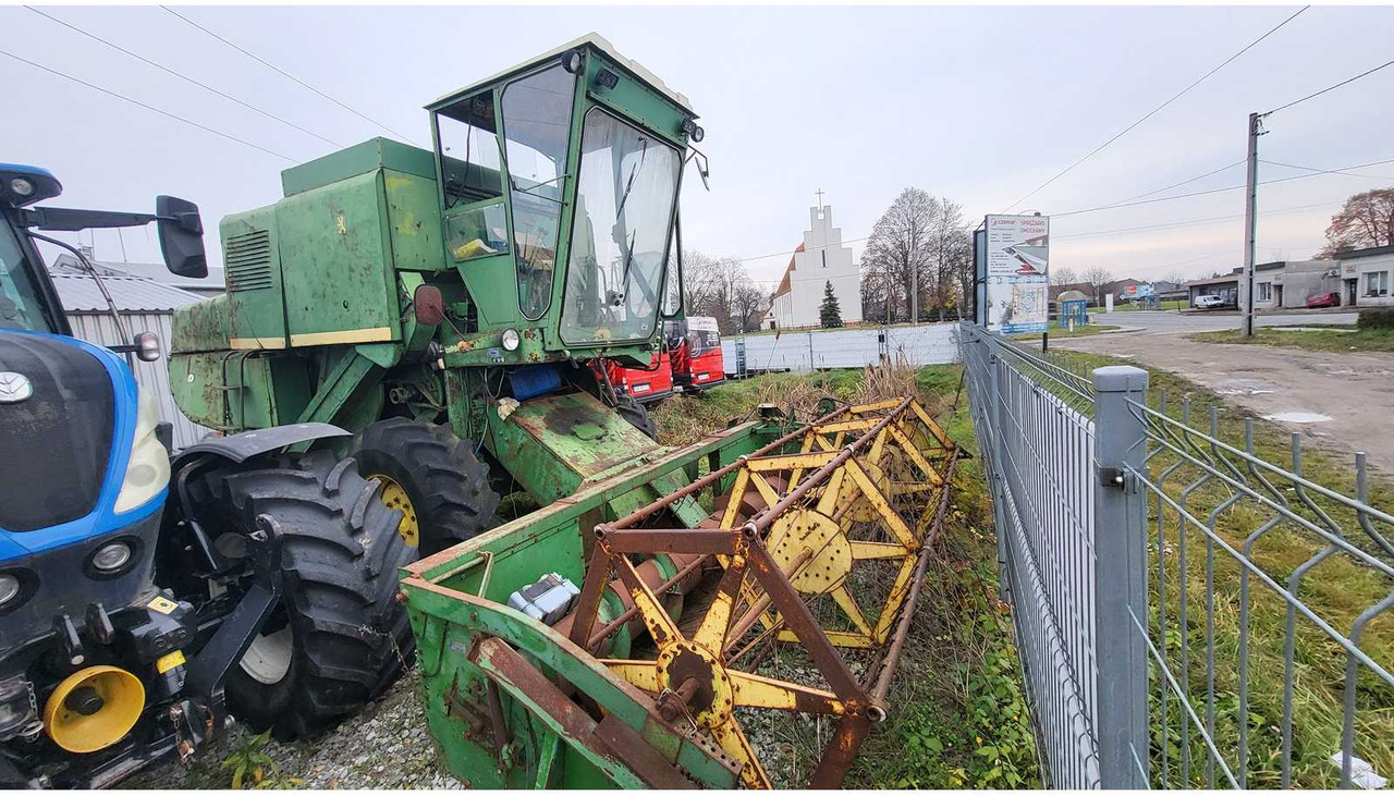 JOHN DEERE 950 COMBINE HARVESTER - Skördetröska: bild 2 JOHN DEERE 950 COMBINE HARVESTER - Skördetröska: bild 2