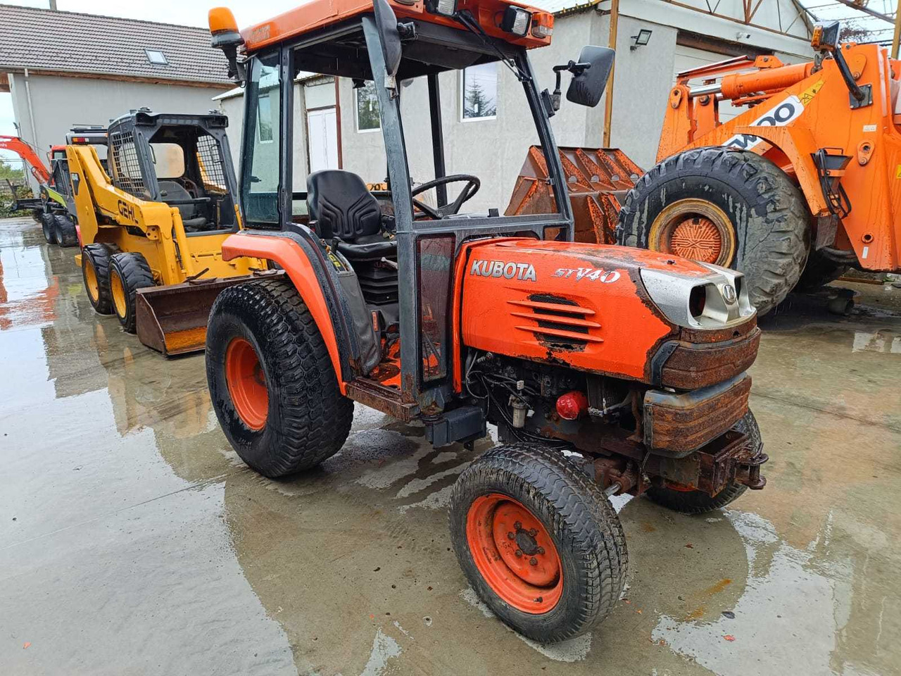 KUBOTA - STV40 - 4-WHEEL DRIVE TRACTOR - Traktor: bild 1 KUBOTA - STV40 - 4-WHEEL DRIVE TRACTOR - Traktor: bild 1