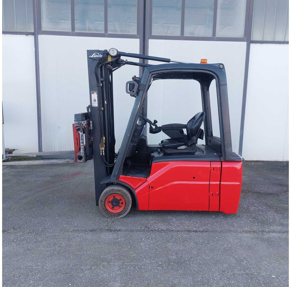 LINDE - 16L-01 - FORKLIFT 16Q - 2011 - Motviktstruck: bild 3 LINDE - 16L-01 - FORKLIFT 16Q - 2011 - Motviktstruck: bild 3