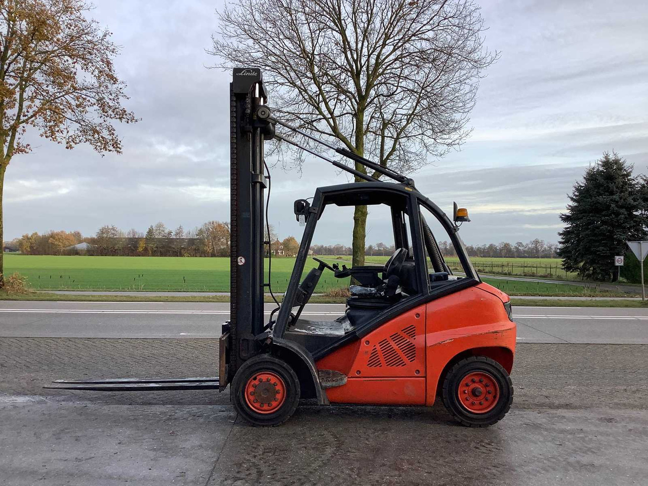 LINDE - 2008 - H40-D - FORKLIFT TRUCK - Motviktstruck: bild 2 LINDE - 2008 - H40-D - FORKLIFT TRUCK - Motviktstruck: bild 2