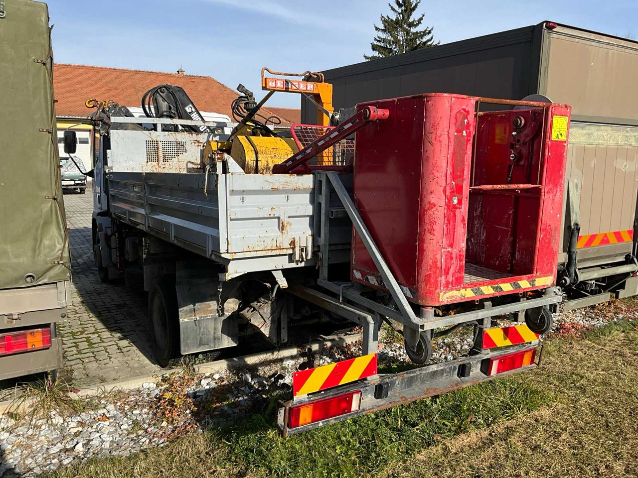 1995 IVECO 120 E 15 TRUCK WITH CRANE AND ACCESSORIES - Lastbil: bild 5 1995 IVECO 120 E 15 TRUCK WITH CRANE AND ACCESSORIES - Lastbil: bild 5