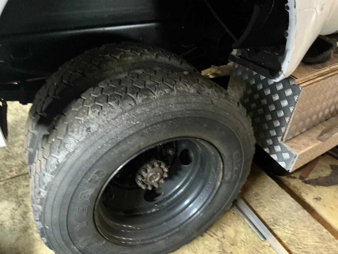 1999 FORD F-650 DUAL-CAB PICKUP TRUCK - Lastbil: bild 5 1999 FORD F-650 DUAL-CAB PICKUP TRUCK - Lastbil: bild 5