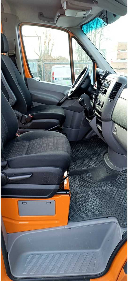 Lastbil MERCEDES-BENZ - 314 CDI - TRUCK - 2017: bild 11