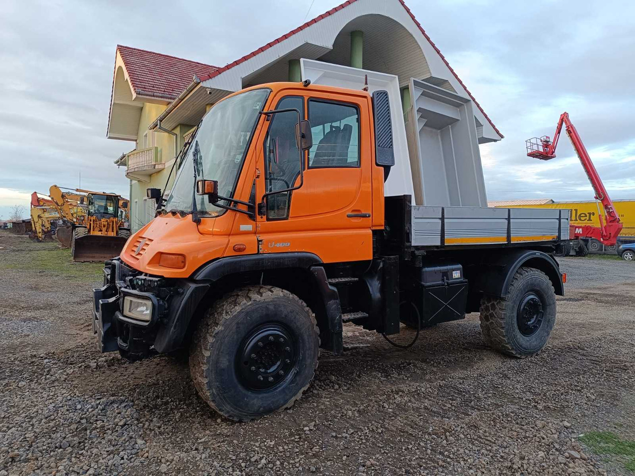 UNIMOG - U 400 - TRUCK - 2001 - Lastbil: bild 1 UNIMOG - U 400 - TRUCK - 2001 - Lastbil: bild 1