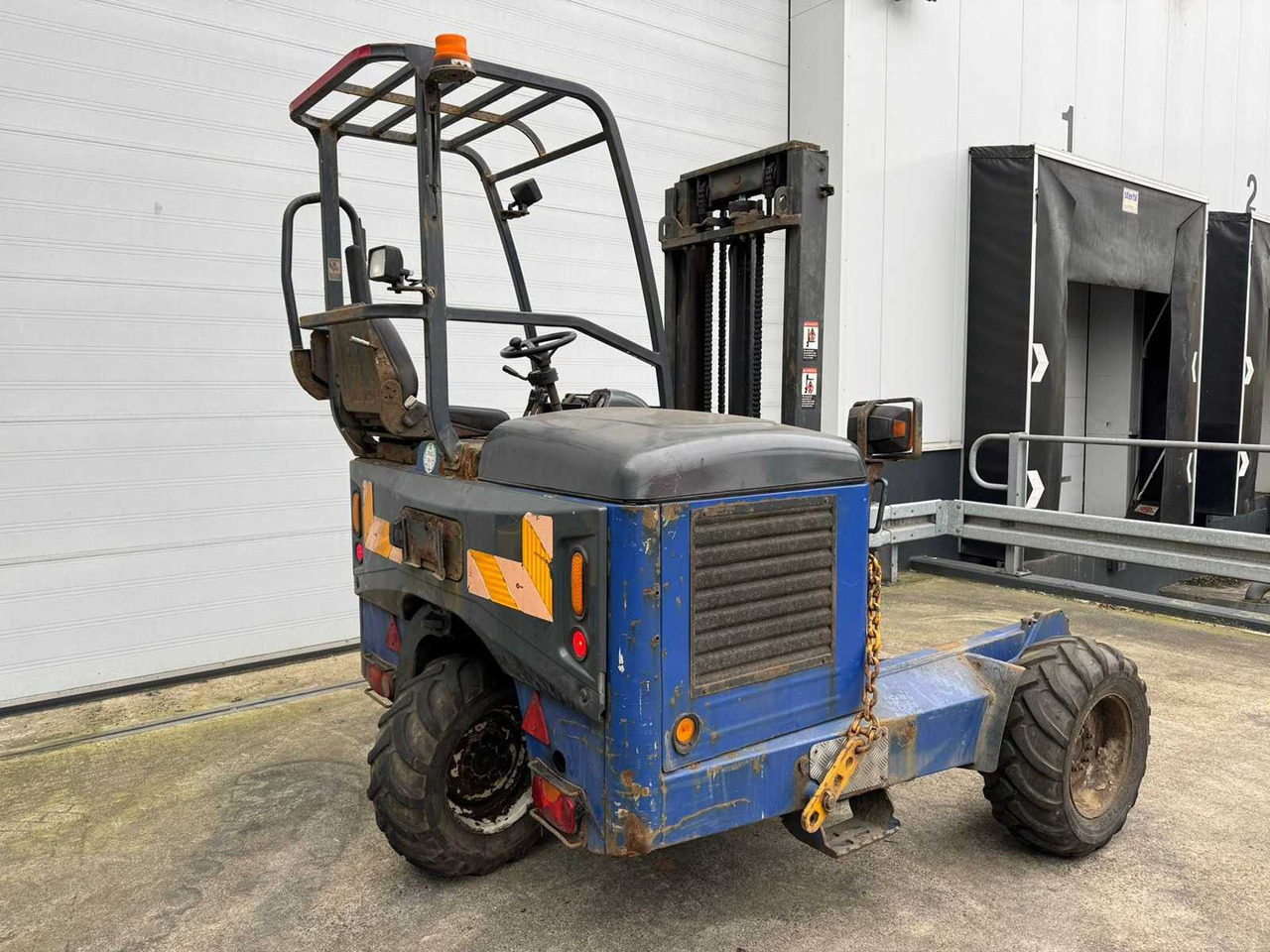 MOFFETT - 2006 - M-8-25.3-N - FORKLIFT - Motviktstruck: bild 4 MOFFETT - 2006 - M-8-25.3-N - FORKLIFT - Motviktstruck: bild 4