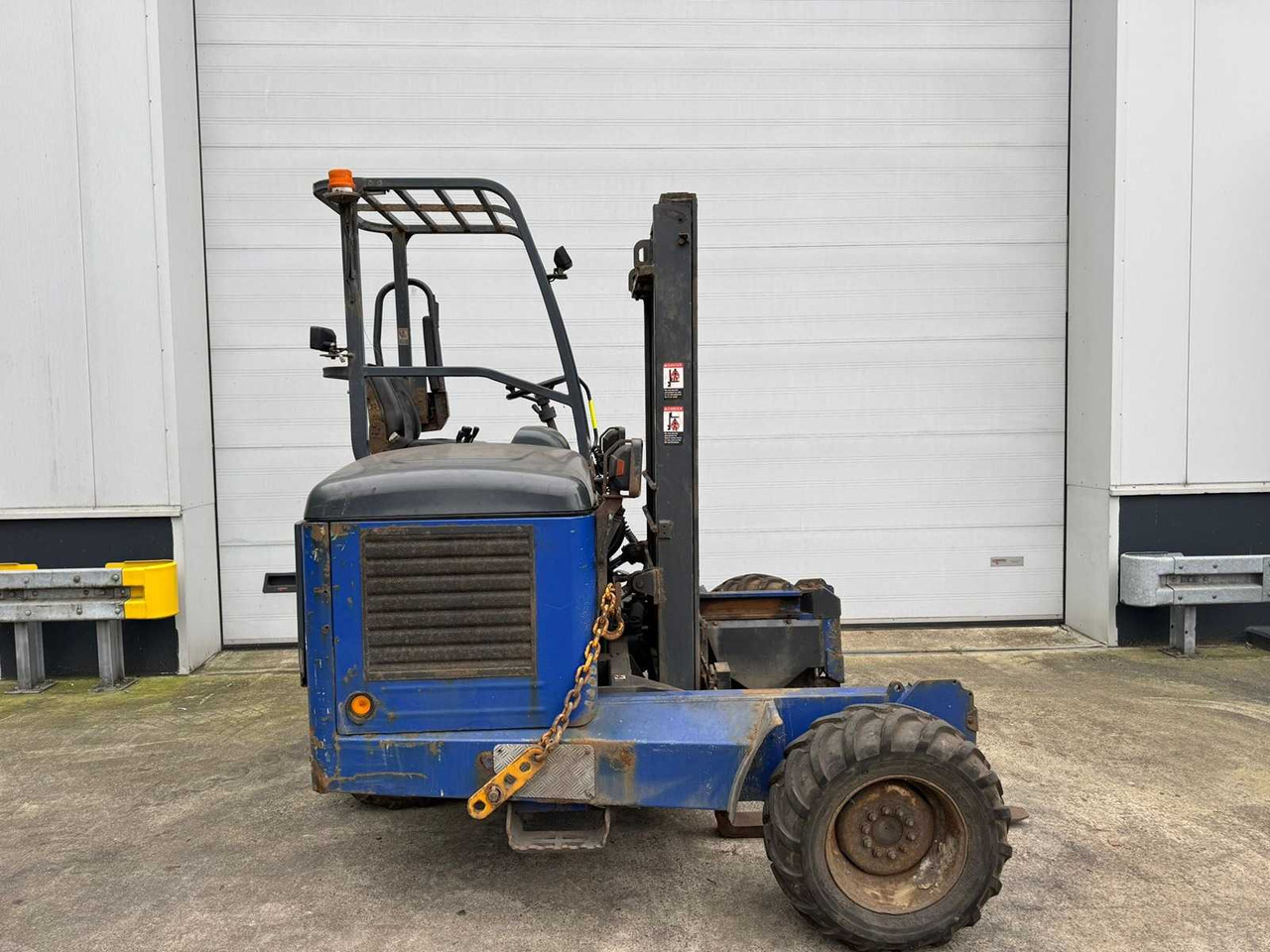 MOFFETT - 2006 - M-8-25.3-N - FORKLIFT - Motviktstruck: bild 5 MOFFETT - 2006 - M-8-25.3-N - FORKLIFT - Motviktstruck: bild 5