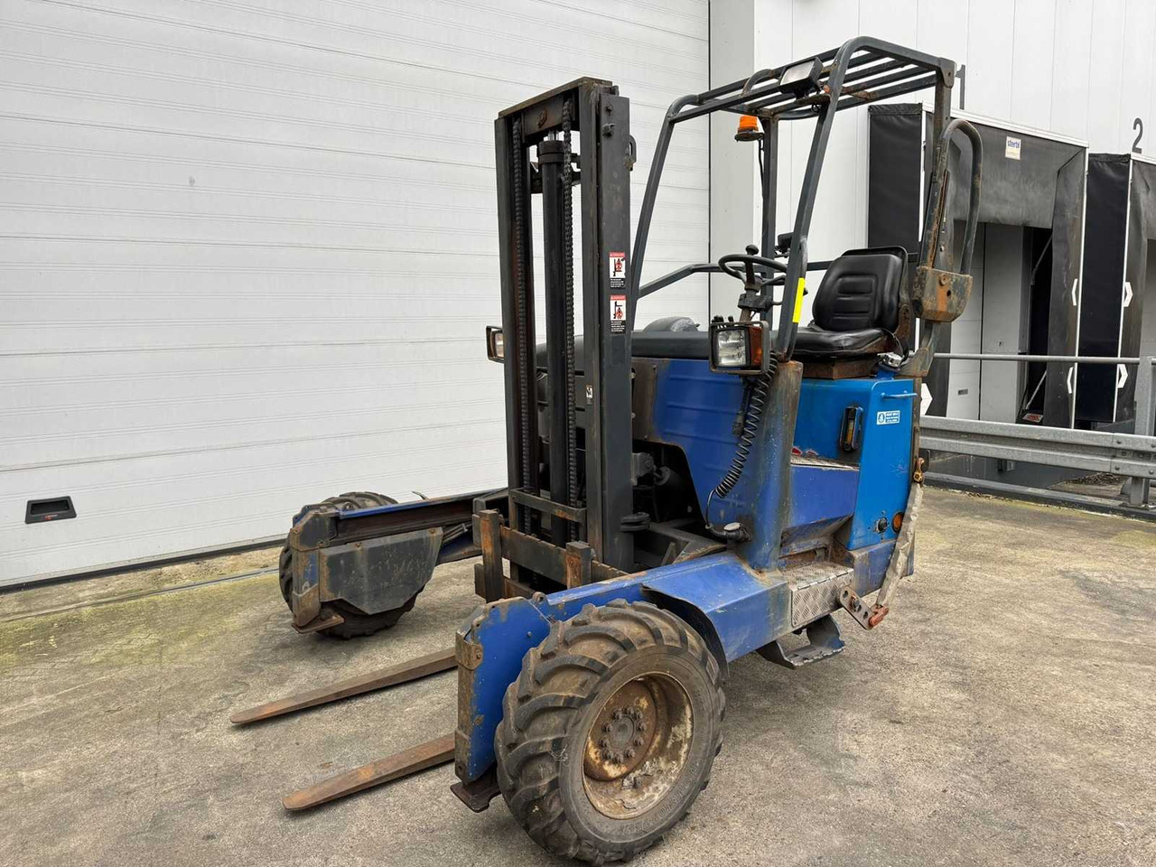 MOFFETT - 2006 - M-8-25.3-N - FORKLIFT - Motviktstruck: bild 1 MOFFETT - 2006 - M-8-25.3-N - FORKLIFT - Motviktstruck: bild 1