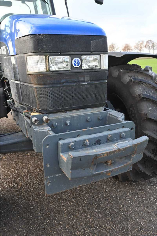 Traktor NEW HOLLAND - 1998 - TM135 - ALL-WHEEL DRIVE FARM TRACTOR: bild 20 Traktor NEW HOLLAND - 1998 - TM135 - ALL-WHEEL DRIVE FARM TRACTOR: bild 20