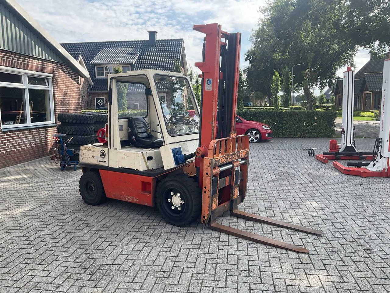 NISSAN RGH 02A-30U FORKLIFT - Motviktstruck: bild 5 NISSAN RGH 02A-30U FORKLIFT - Motviktstruck: bild 5