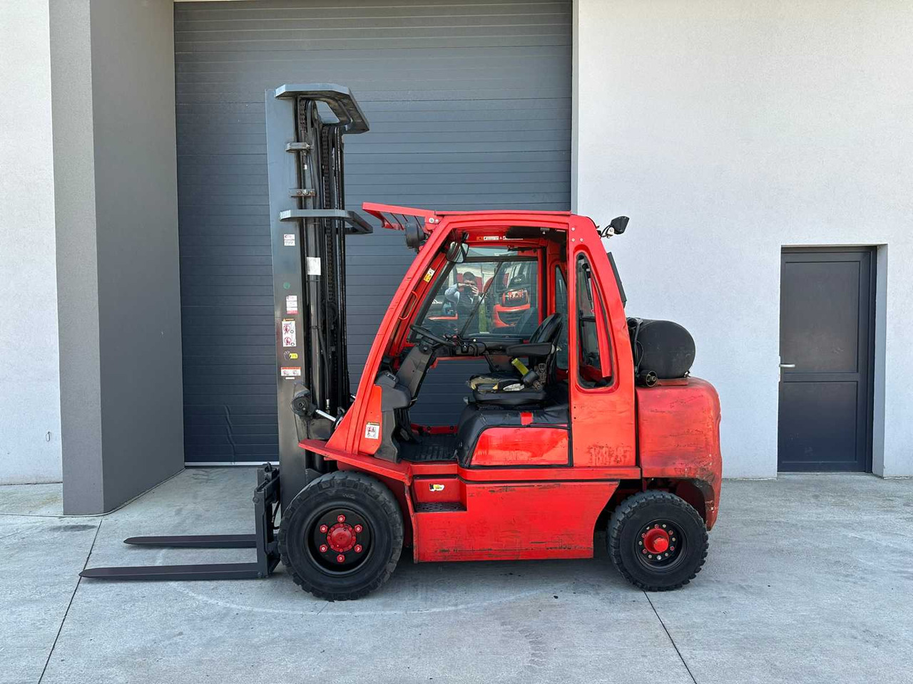 NISSAN - UG1D2A30LQ - FORKLIFT TRUCKS - 2008 - Motviktstruck: bild 2 NISSAN - UG1D2A30LQ - FORKLIFT TRUCKS - 2008 - Motviktstruck: bild 2