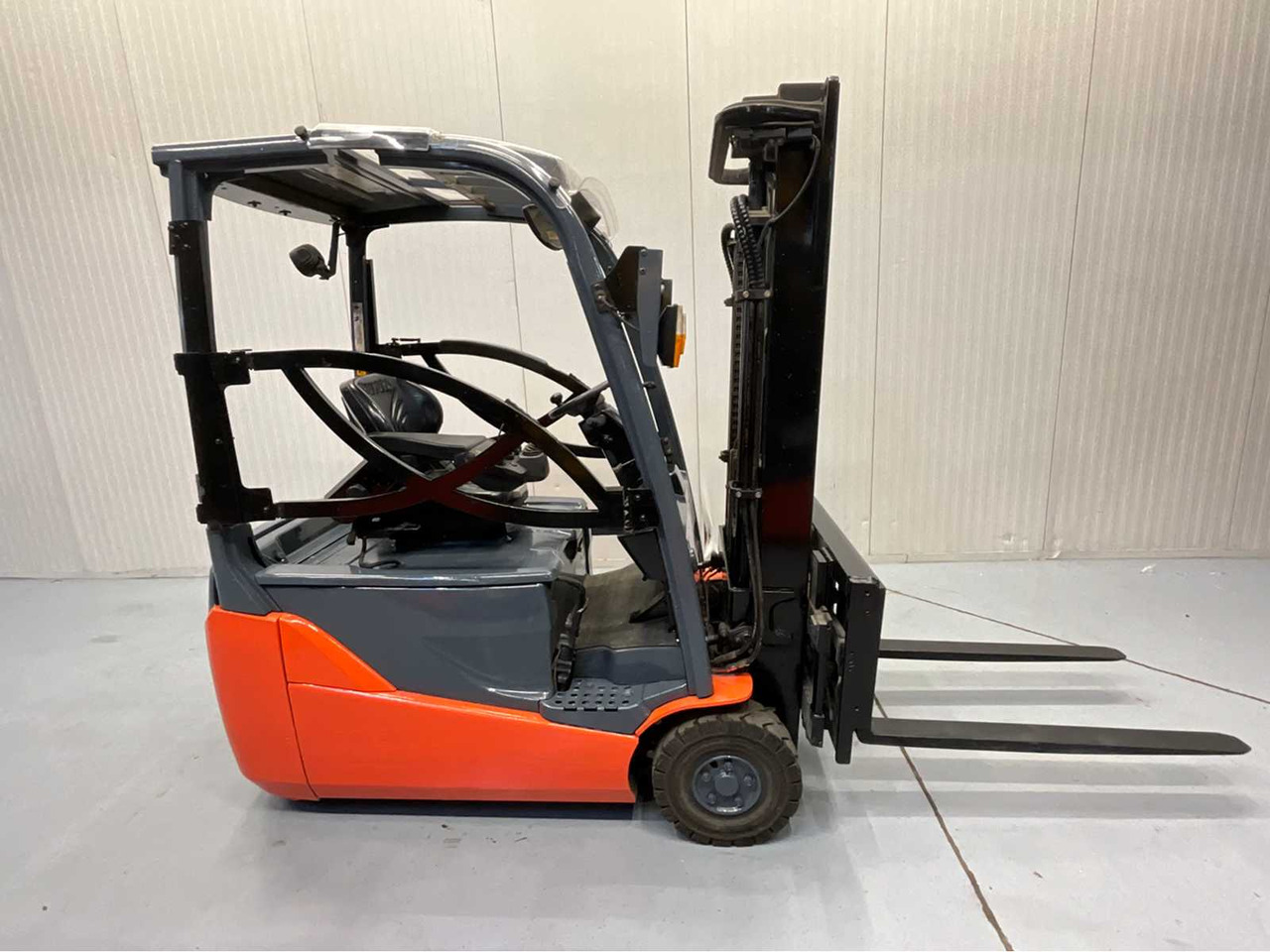 TOYOTA - 8FBE16T - FORKLIFT, FORK POSITIONER, SIDE-SHIFT, BLUESPOT, 2018 - Motviktstruck: bild 5 TOYOTA - 8FBE16T - FORKLIFT, FORK POSITIONER, SIDE-SHIFT, BLUESPOT, 2018 - Motviktstruck: bild 5