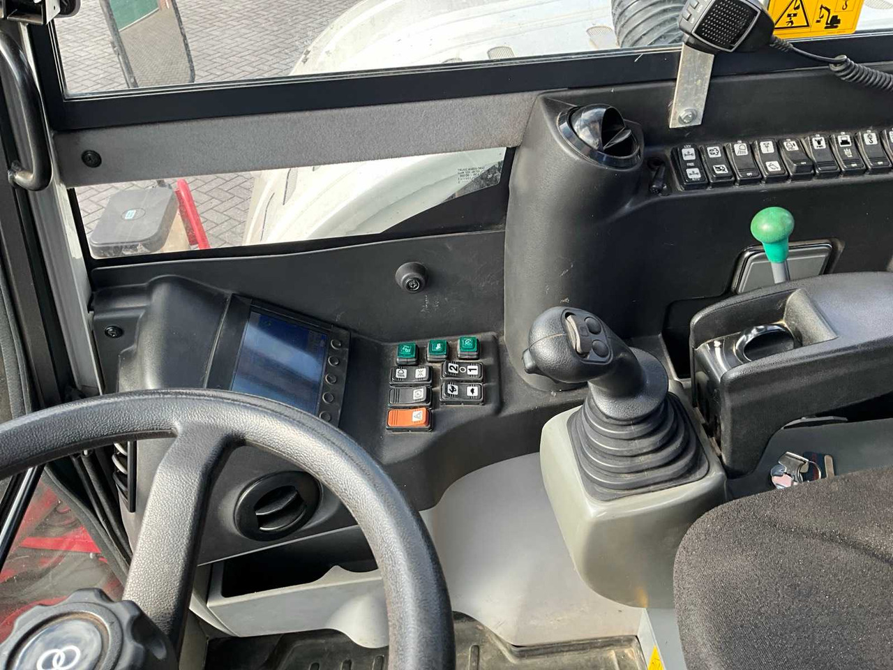 Grävmaskin på däck Takeuchi TB295W: bild 16 Grävmaskin på däck Takeuchi TB295W: bild 16