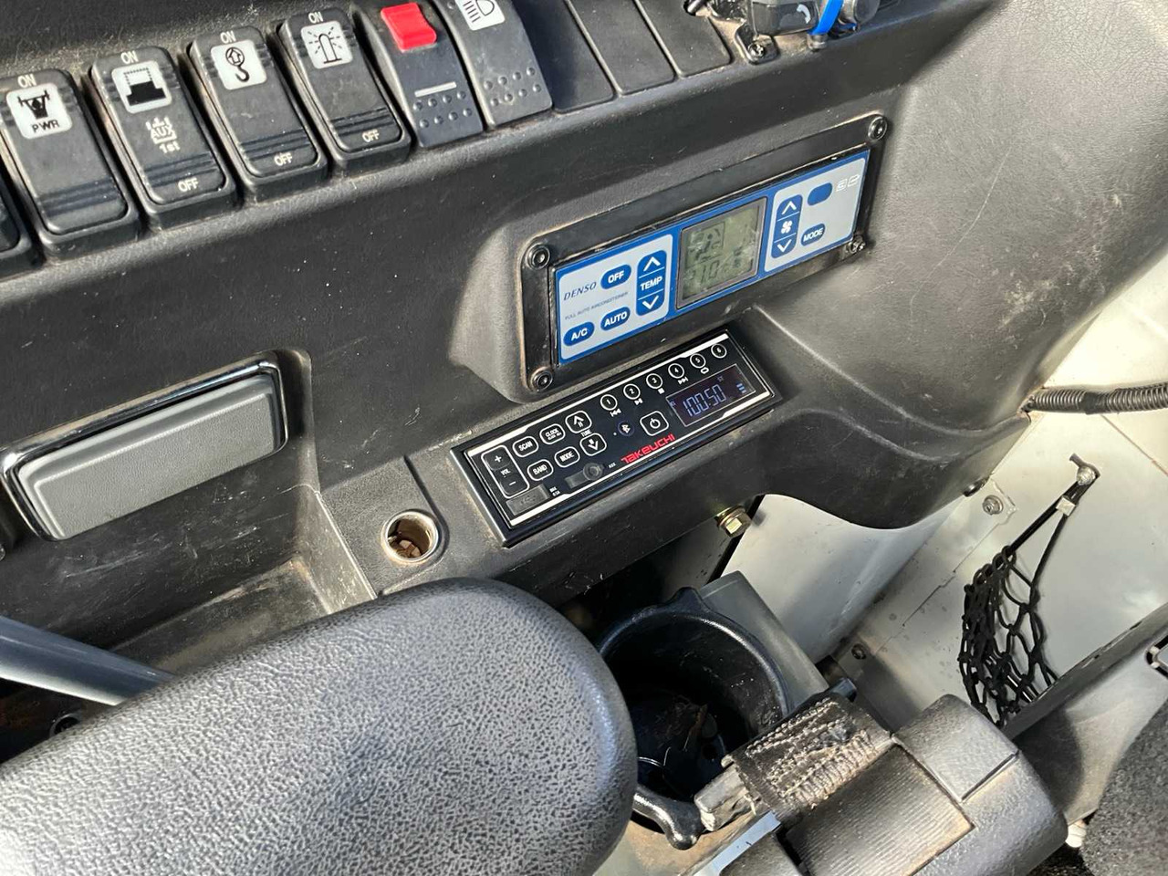 Grävmaskin på däck Takeuchi TB295W: bild 18 Grävmaskin på däck Takeuchi TB295W: bild 18