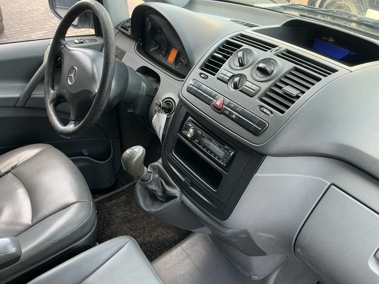 Transportbil 2008 - MERCEDES-BENZ - VITO - 109 CDI 320 AMIGO - COMMERCIAL VEHICLE: bild 8 Transportbil 2008 - MERCEDES-BENZ - VITO - 109 CDI 320 AMIGO - COMMERCIAL VEHICLE: bild 8