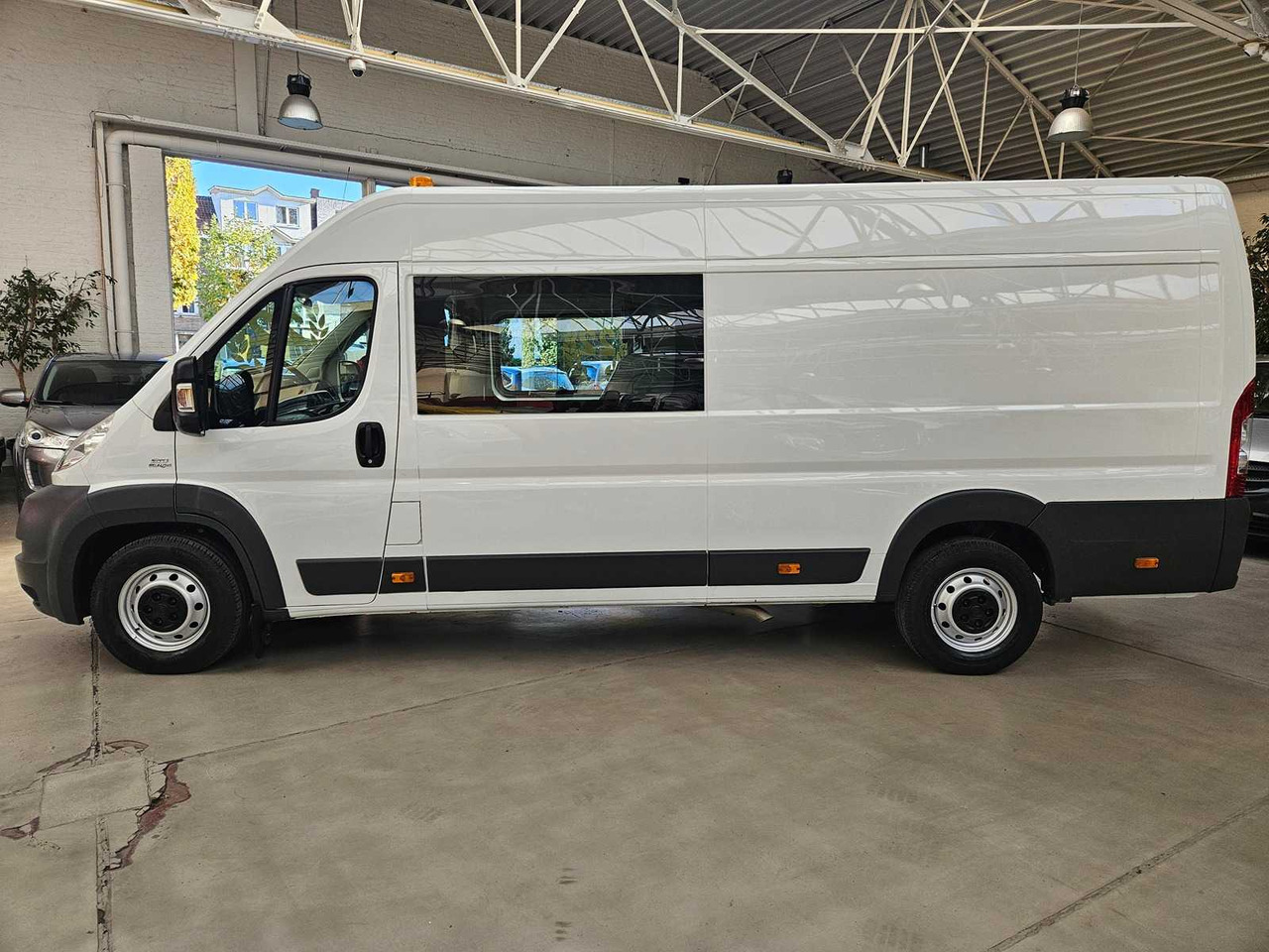 2013 FIAT DUCATO - DOUBLE CAB !! 52,000KM!! - Transportbil: bild 2 2013 FIAT DUCATO - DOUBLE CAB !! 52,000KM!! - Transportbil: bild 2