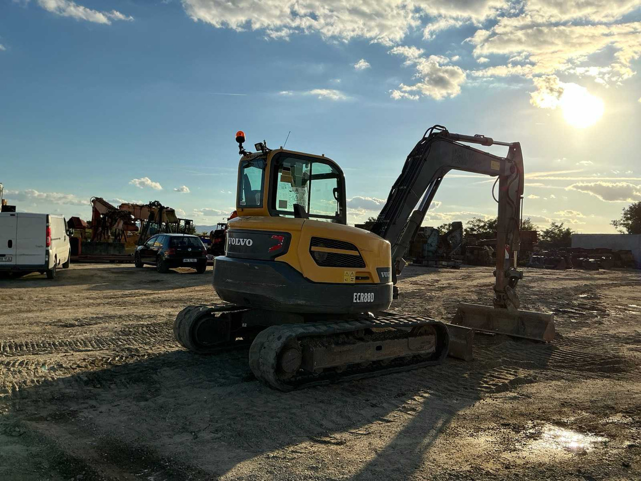 VOLVO - ECR 88D - MIDI-EXCAVATOR - 2017 - Grävmaskin: bild 3 VOLVO - ECR 88D - MIDI-EXCAVATOR - 2017 - Grävmaskin: bild 3