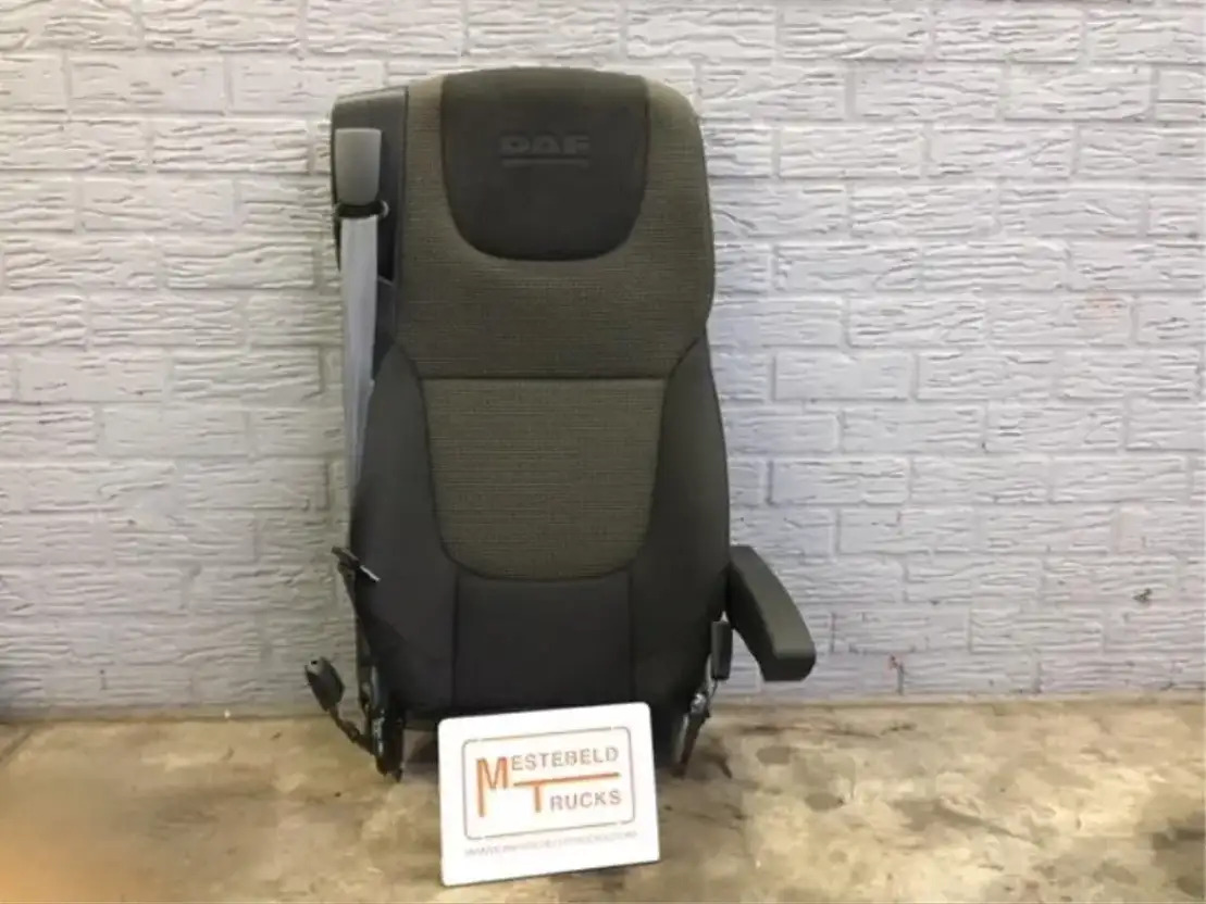 DAF Rugleuning stoel rechts - Hytt och interiör för Lastbil: bild 1 DAF Rugleuning stoel rechts - Hytt och interiör för Lastbil: bild 1
