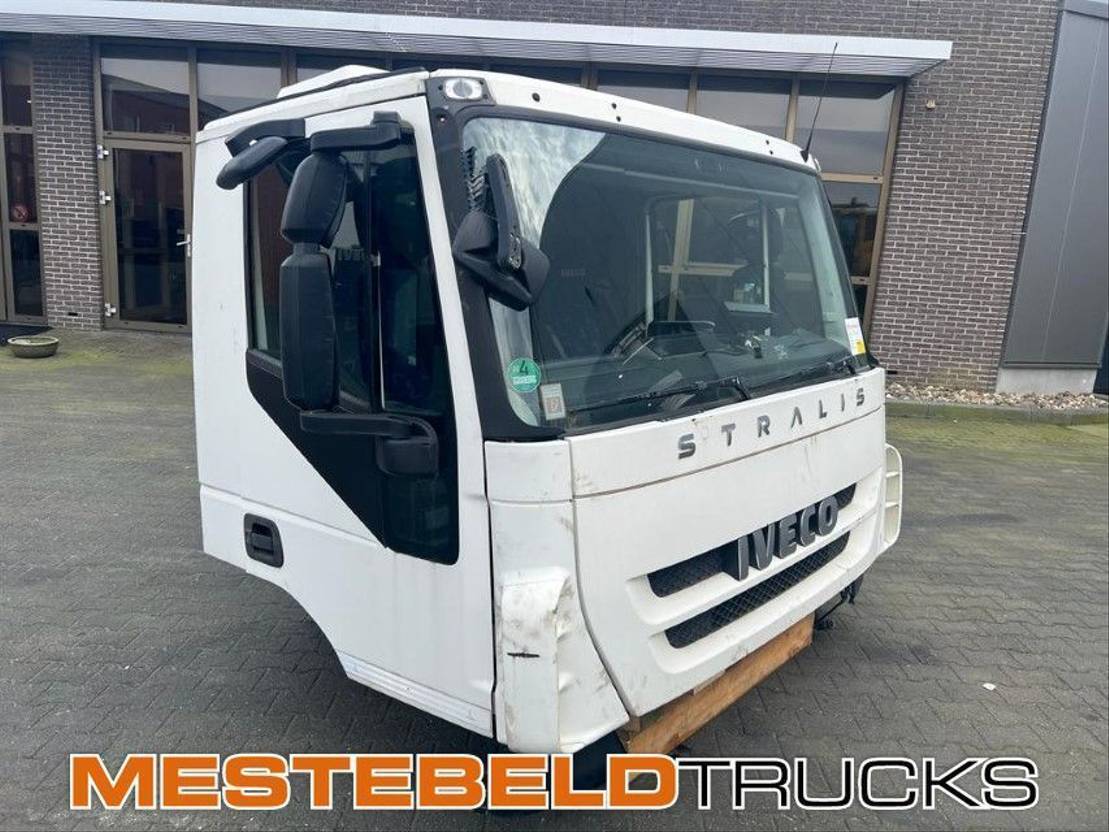 Iveco Korte cabine - Hytt för Lastbil: bild 2 Iveco Korte cabine - Hytt för Lastbil: bild 2