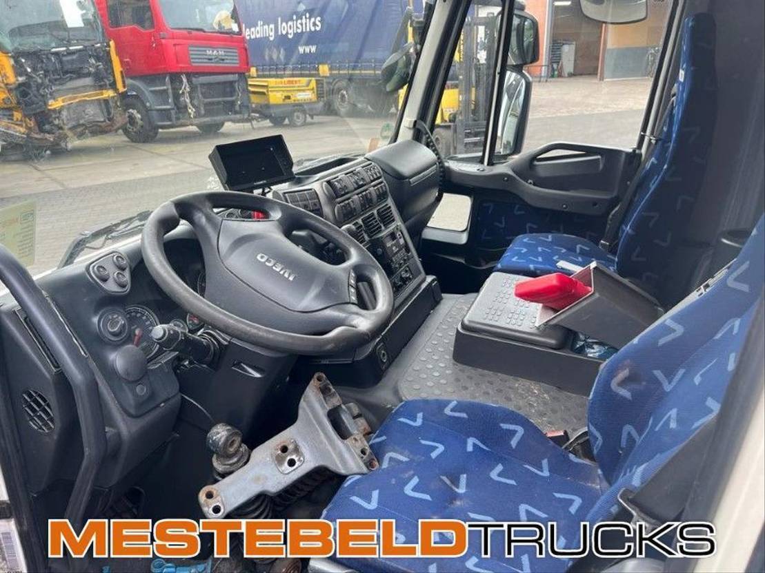 Iveco Korte cabine - Hytt för Lastbil: bild 3 Iveco Korte cabine - Hytt för Lastbil: bild 3