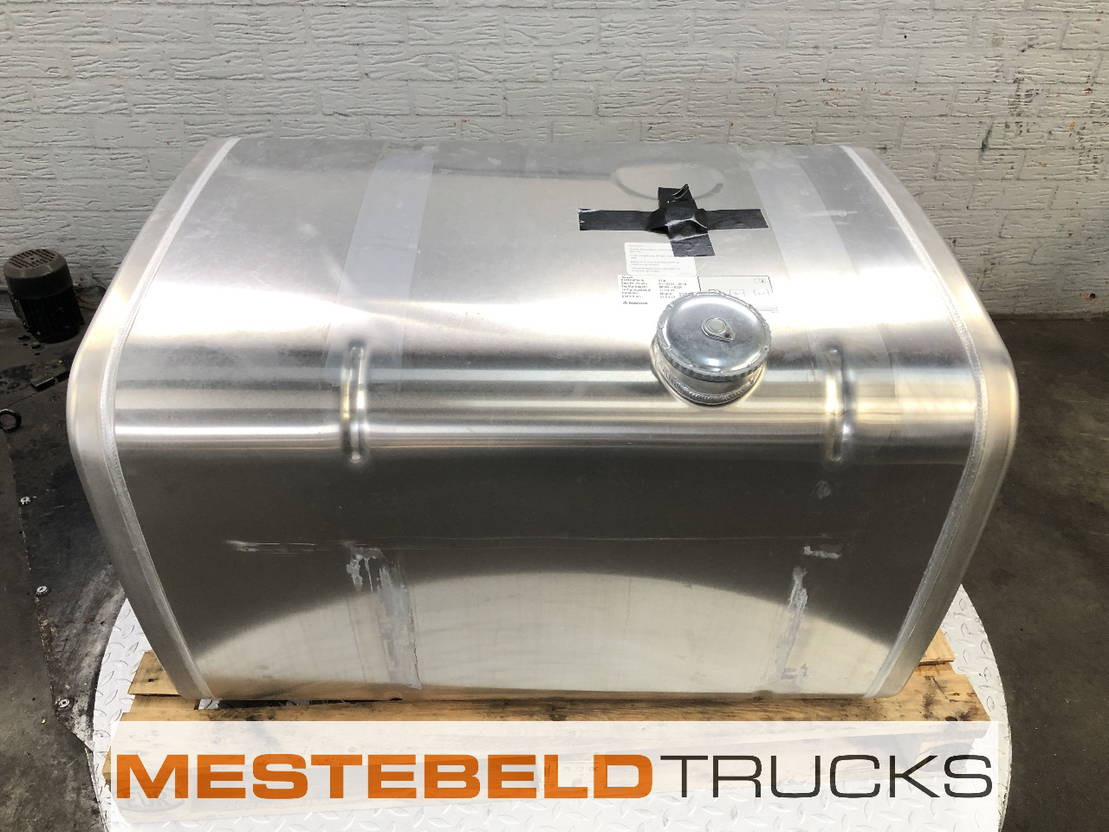 MAN Brandstoftank 370 liter - Bränsletank för Lastbil: bild 1 MAN Brandstoftank 370 liter - Bränsletank för Lastbil: bild 1