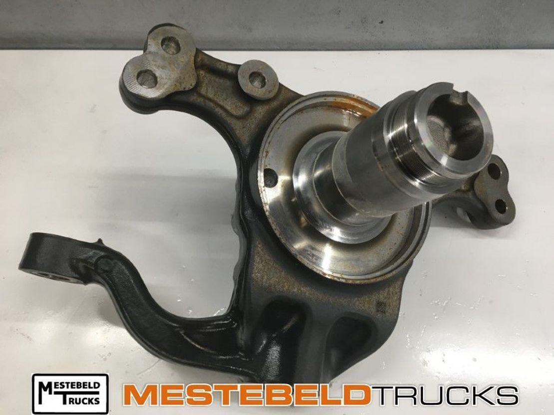 Mercedes-Benz Fusee rechts - Styrspindel för Lastbil: bild 1 Mercedes-Benz Fusee rechts - Styrspindel för Lastbil: bild 1