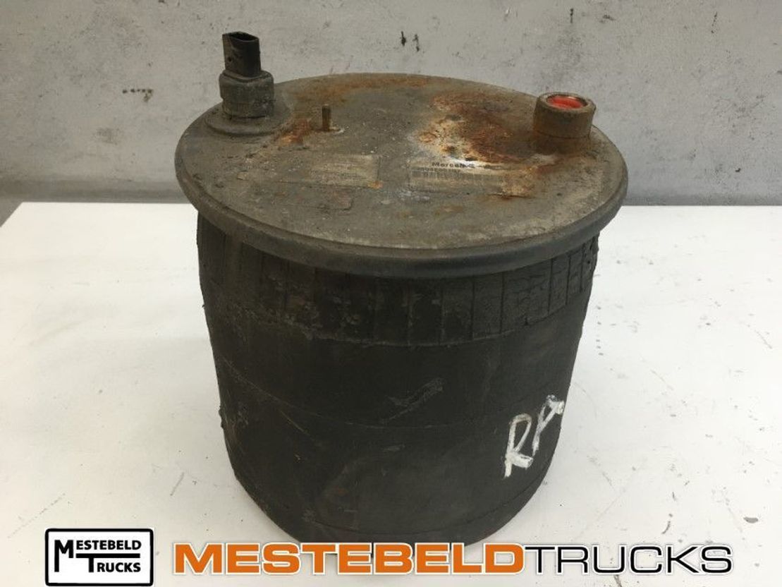 Mercedes-Benz Luchtbalg met sensor achteras - Luftfjädring för Lastbil: bild 1 Mercedes-Benz Luchtbalg met sensor achteras - Luftfjädring för Lastbil: bild 1