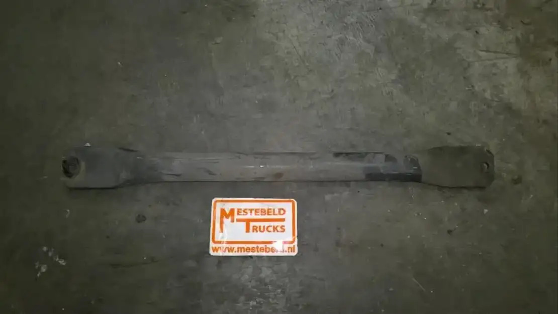 Mercedes-Benz Steun van bovenste instapbak l/r - Ram/ Chassi för Lastbil: bild 1 Mercedes-Benz Steun van bovenste instapbak l/r - Ram/ Chassi för Lastbil: bild 1