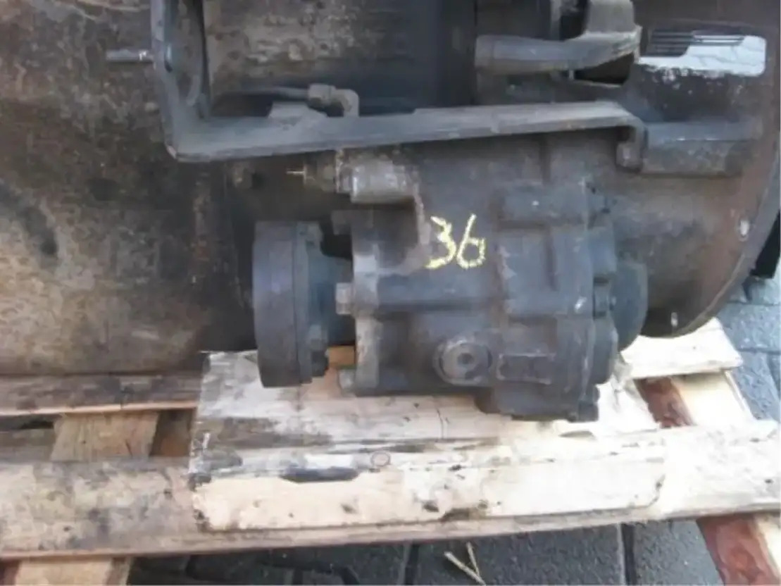 Scania G RS 890 - Växellåda och reservdelar för Lastbil: bild 2 Scania G RS 890 - Växellåda och reservdelar för Lastbil: bild 2