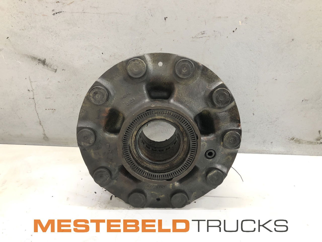 Volvo Achteras naaf FM 7 - Bakaxel för Lastbil: bild 1 Volvo Achteras naaf FM 7 - Bakaxel för Lastbil: bild 1