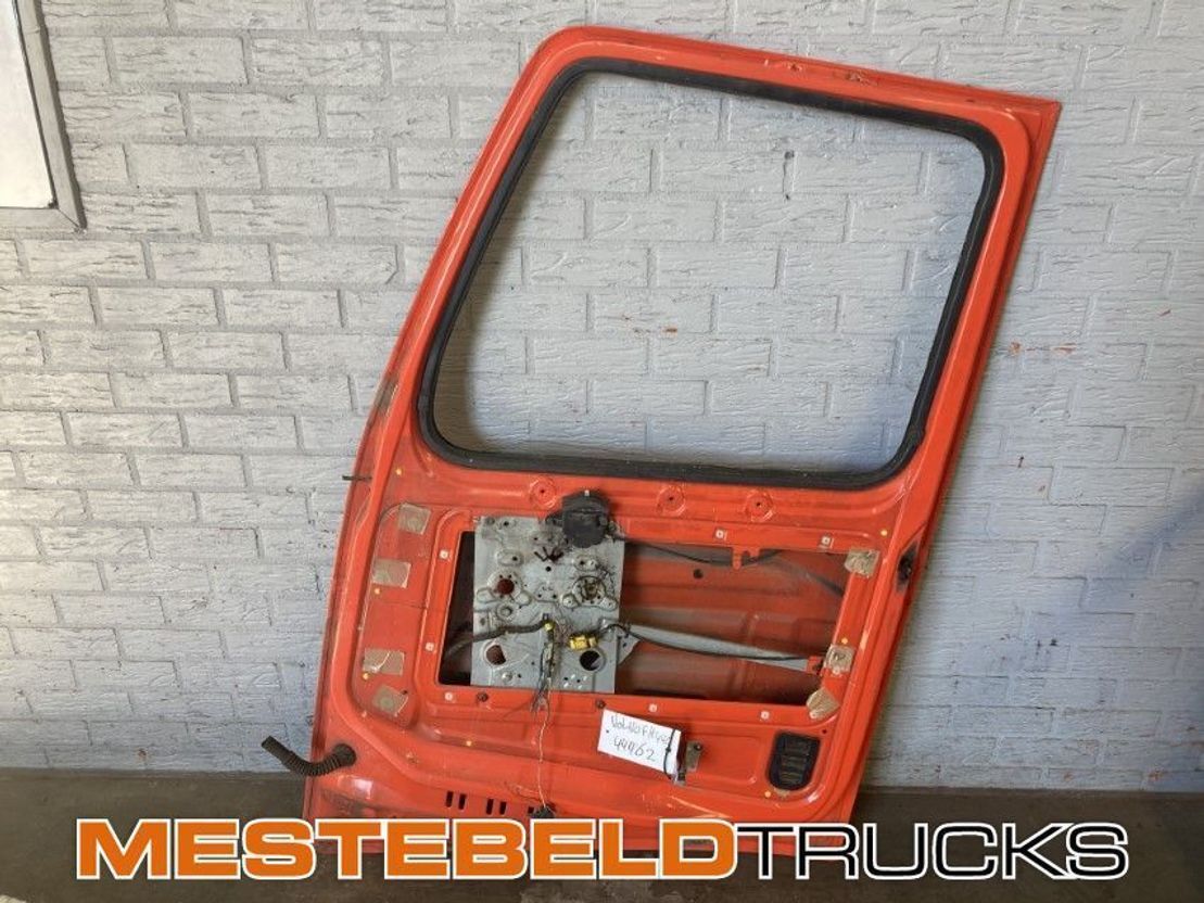 Volvo Deur links - Hytt och interiör för Lastbil: bild 2 Volvo Deur links - Hytt och interiör för Lastbil: bild 2