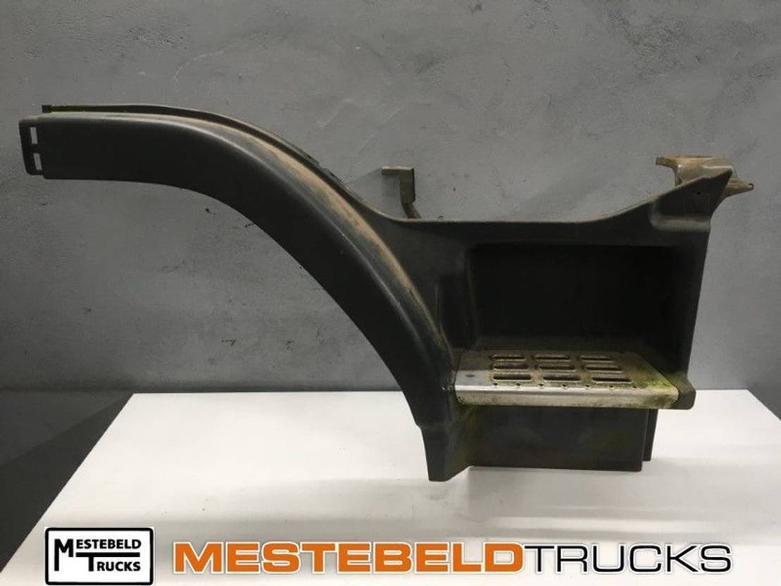 Volvo Instapbak rechts - Hytt och interiör för Lastbil: bild 1 Volvo Instapbak rechts - Hytt och interiör för Lastbil: bild 1