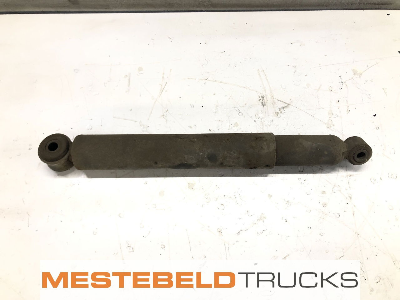 Volvo Schokbreker vooras FL6 - Ram/ Chassi för Lastbil: bild 1 Volvo Schokbreker vooras FL6 - Ram/ Chassi för Lastbil: bild 1