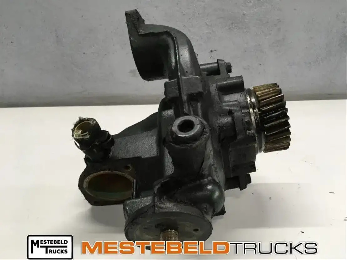 Volvo Waterpomp D12D - Kylsystem för Lastbil: bild 1 Volvo Waterpomp D12D - Kylsystem för Lastbil: bild 1