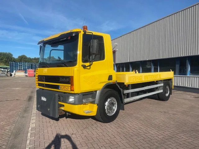 DAF CF 75.240 Automatic Euro 2 NL-Truck Original km's - Flakbil: bild 3 DAF CF 75.240 Automatic Euro 2 NL-Truck Original km's - Flakbil: bild 3