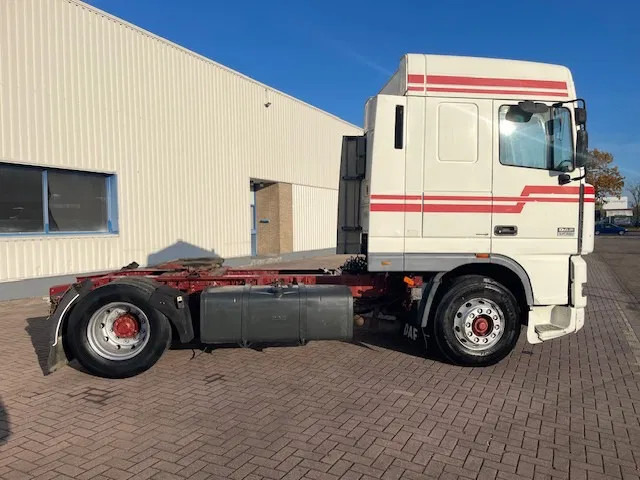 DAF XF 95.430 Manual-Gear Euro 3 - Dragbil: bild 5 DAF XF 95.430 Manual-Gear Euro 3 - Dragbil: bild 5