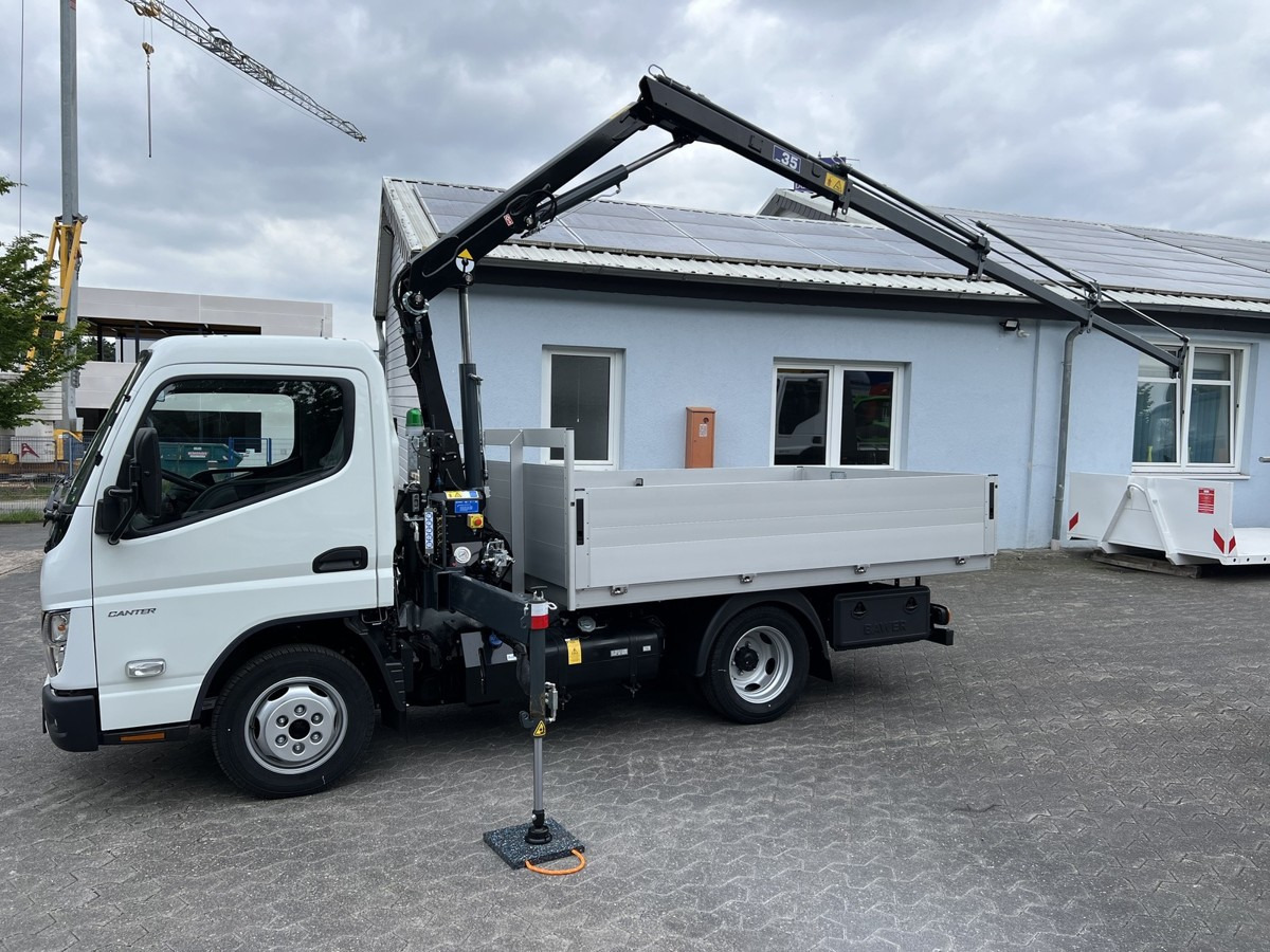 FUSO 3S15 Alu Pritsche 2.80m Ladekran - Transportbil med flak: bild 2 FUSO 3S15 Alu Pritsche 2.80m Ladekran - Transportbil med flak: bild 2