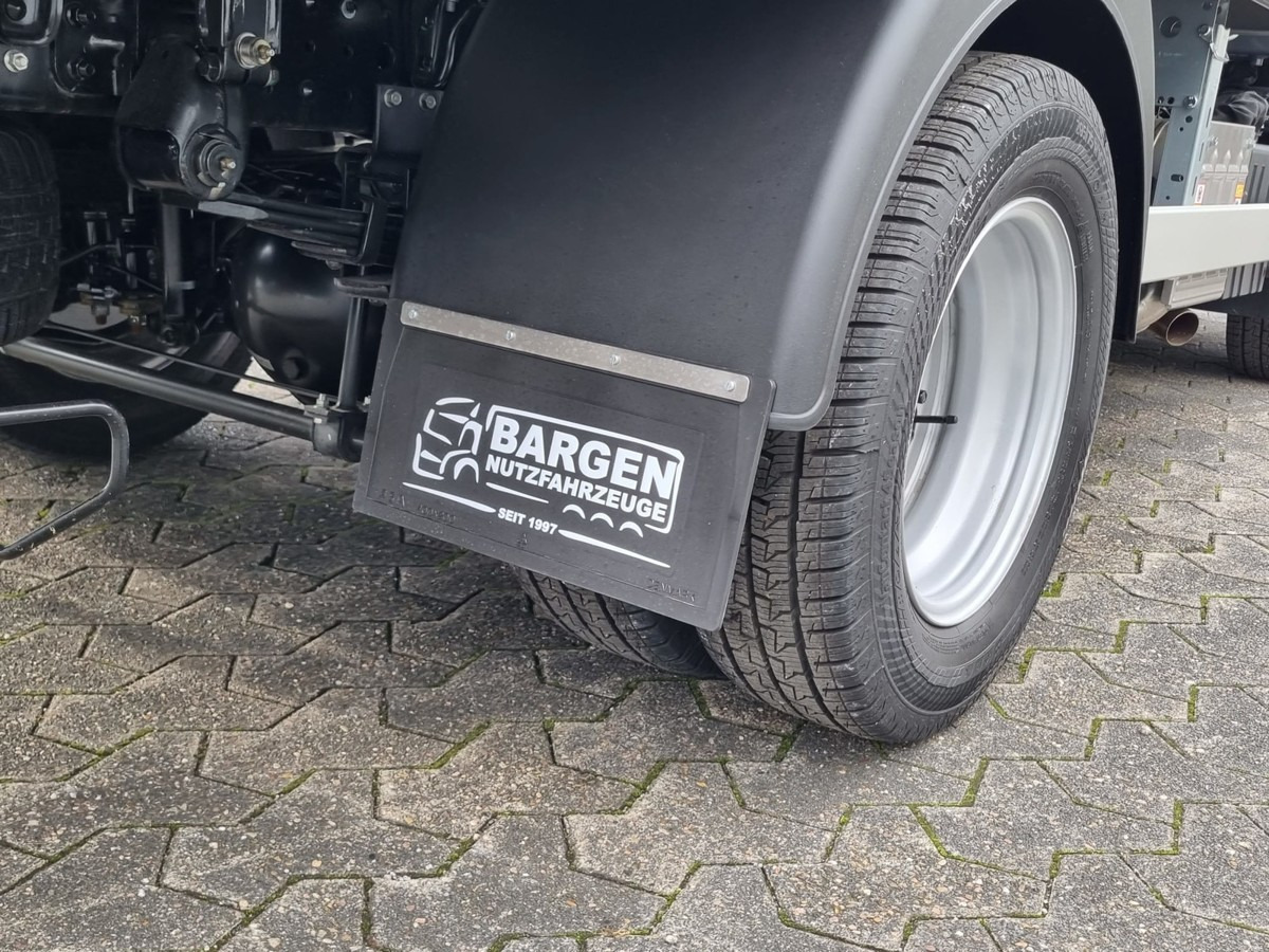 FUSO 6S15 Pritsche 2.8m Heckkran 4xhydr+1xman. Funk! - Transportbil med flak: bild 3 FUSO 6S15 Pritsche 2.8m Heckkran 4xhydr+1xman. Funk! - Transportbil med flak: bild 3