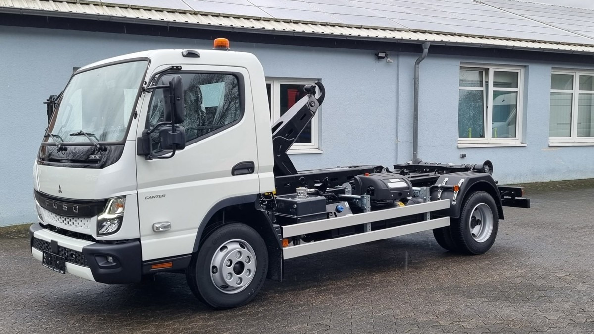 FUSO Canter FUSO 9C18 Duonic City Abrollkipper - Lastväxlare lastbil: bild 3 FUSO Canter FUSO 9C18 Duonic City Abrollkipper - Lastväxlare lastbil: bild 3