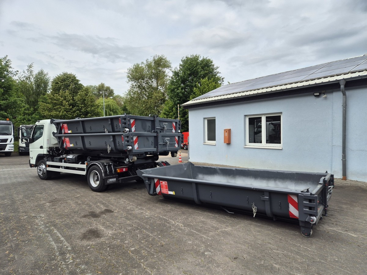 FUSO FUSO 9C18 40km/h City Abrollkipper WLF Swiss CH - Lastväxlare lastbil: bild 3 FUSO FUSO 9C18 40km/h City Abrollkipper WLF Swiss CH - Lastväxlare lastbil: bild 3