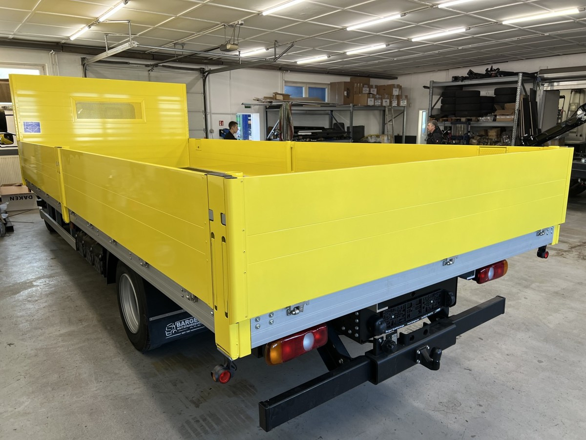 FUSO FUSO 9C18 Alu Pritsche 6.1m Mod.25 GSR NL4.0T! - Transportbil med flak: bild 4 FUSO FUSO 9C18 Alu Pritsche 6.1m Mod.25 GSR NL4.0T! - Transportbil med flak: bild 4