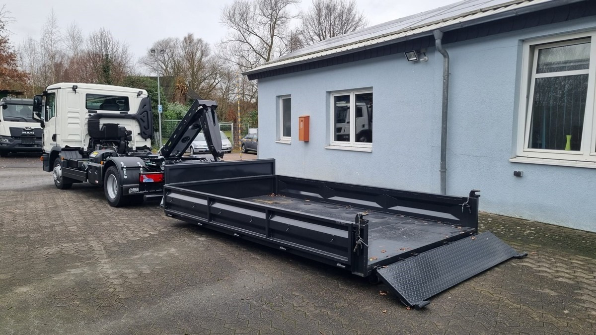 MAN TGL 12.220 BL NEU City Abrollkipper 8t TipMatic - Lastväxlare lastbil: bild 2 MAN TGL 12.220 BL NEU City Abrollkipper 8t TipMatic - Lastväxlare lastbil: bild 2