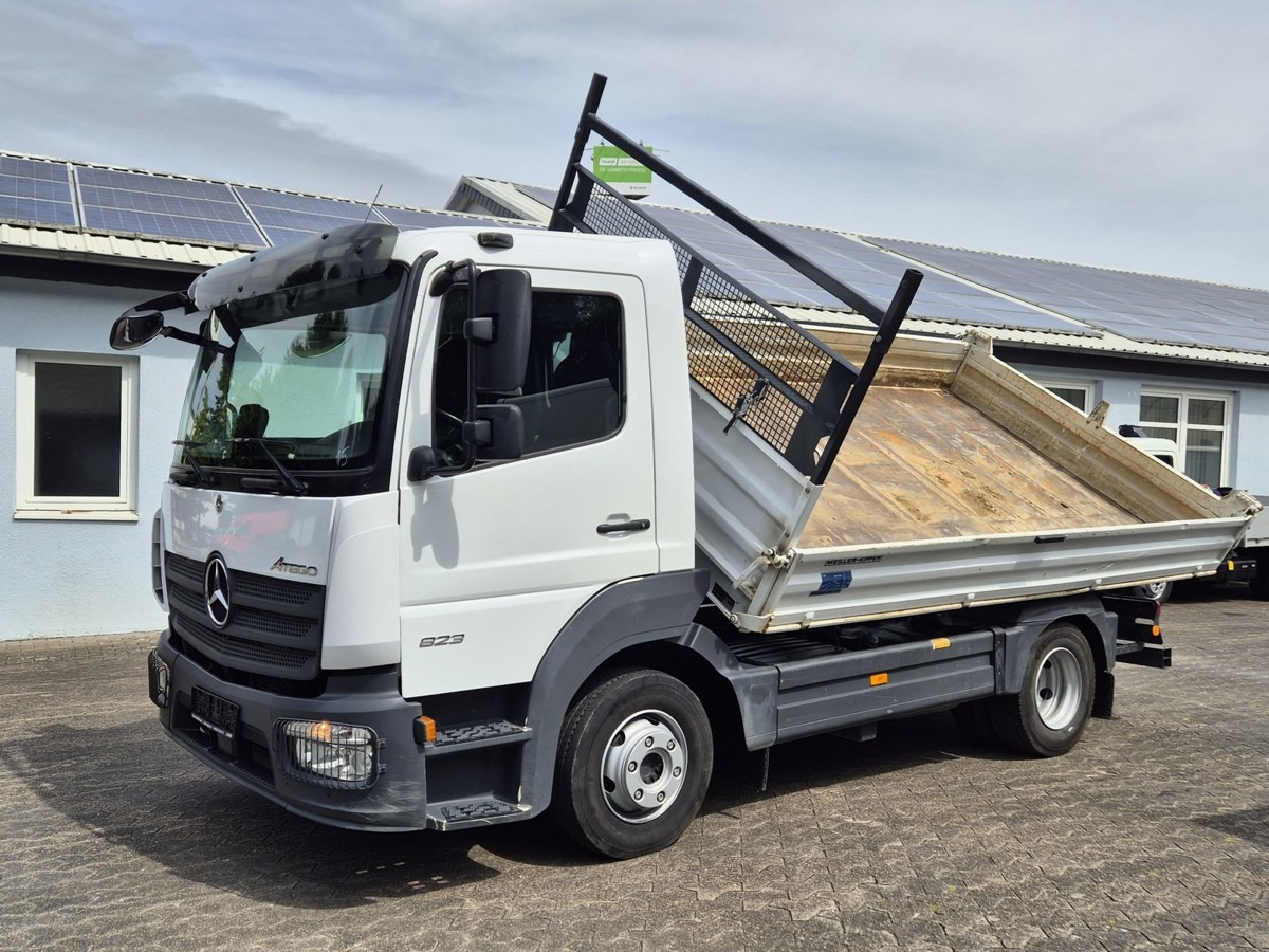 MERCEDES-BENZ Atego 823 3-Seiten Kipper Meiller 2 x AHK - Transportbil med tippflak: bild 2 MERCEDES-BENZ Atego 823 3-Seiten Kipper Meiller 2 x AHK - Transportbil med tippflak: bild 2