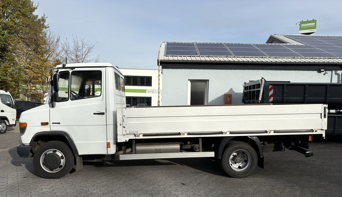 MERCEDES-BENZ Vario 816D Alupritsche 1 Hand - Transportbil med flak: bild 3 MERCEDES-BENZ Vario 816D Alupritsche 1 Hand - Transportbil med flak: bild 3