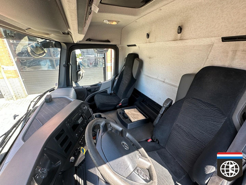 Kapellbil Mercedes-Benz ANTOS: bild 9