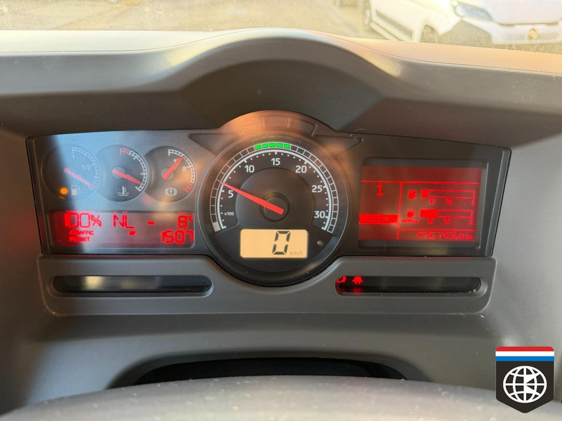 Kylbil lastbil Renault Premium 300 CARRIER deepfreezer -30oC - Taillift - Sleeper Cab: bild 13 Kylbil lastbil Renault Premium 300 CARRIER deepfreezer -30oC - Taillift - Sleeper Cab: bild 13