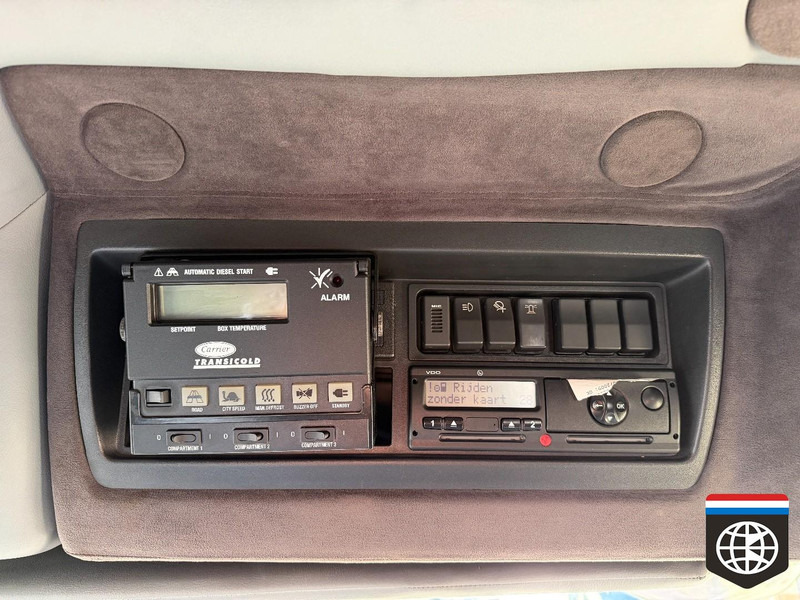 Kylbil lastbil Renault Premium 300 CARRIER deepfreezer -30oC - Taillift - Sleeper Cab: bild 15 Kylbil lastbil Renault Premium 300 CARRIER deepfreezer -30oC - Taillift - Sleeper Cab: bild 15