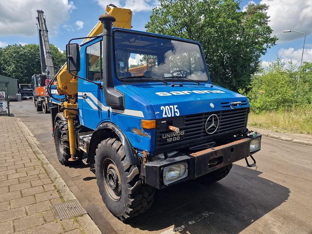 Mercedes-Benz U 1200 4X4 - Kranbil: bild 4 Mercedes-Benz U 1200 4X4 - Kranbil: bild 4