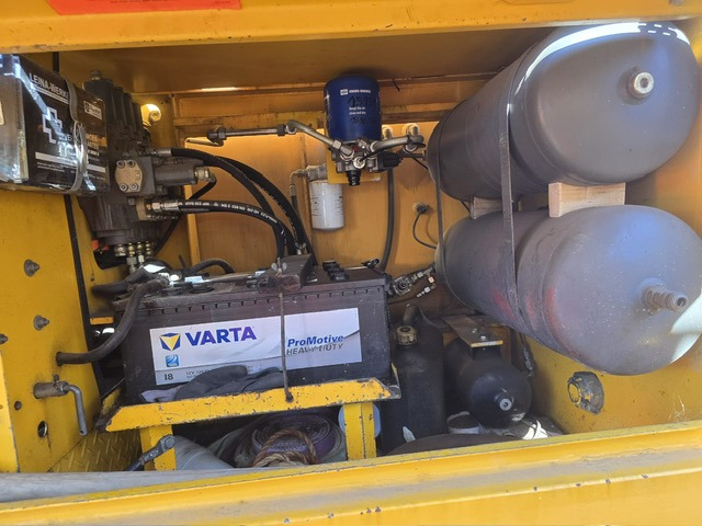 Sennebogen S1225R - Bandgående kran: bild 5 Sennebogen S1225R - Bandgående kran: bild 5