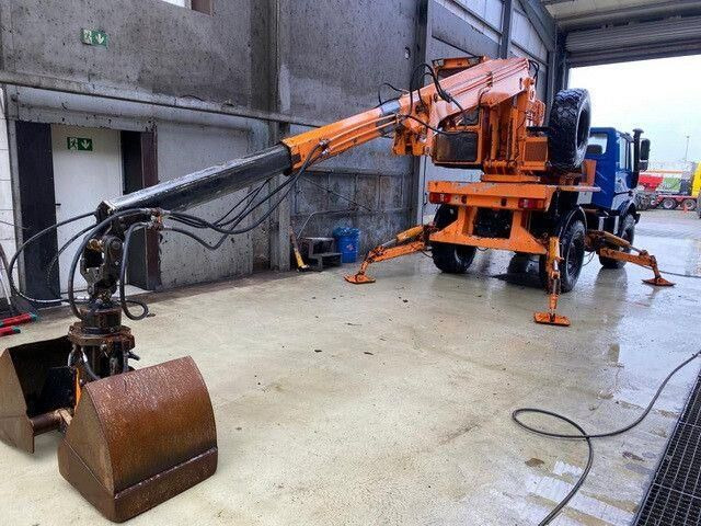 Unimog U 1450 4x4, Zug & Bergwinde, Kran, Greifer, AH - Byggmaskiner: bild 3 Unimog U 1450 4x4, Zug & Bergwinde, Kran, Greifer, AH - Byggmaskiner: bild 3
